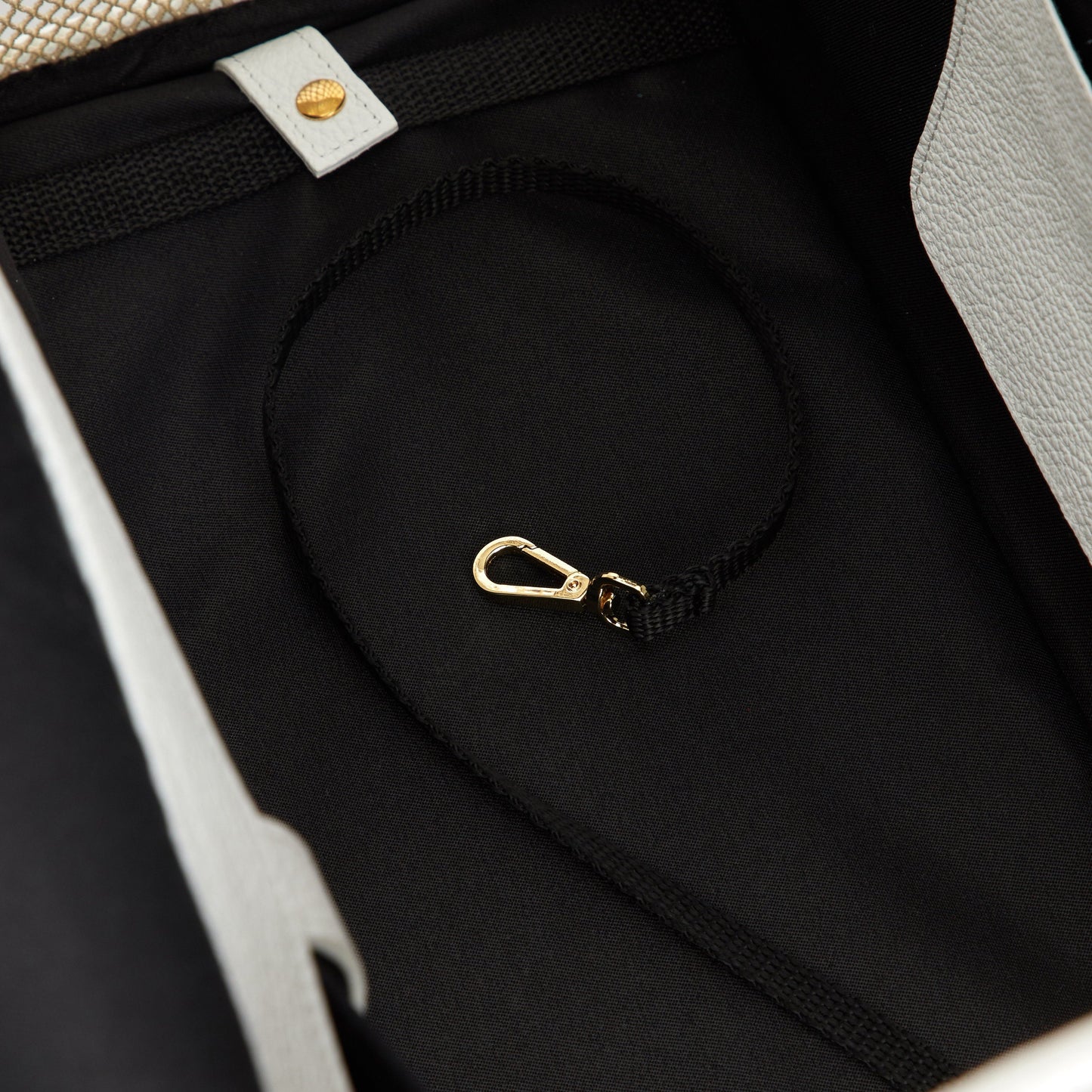 Maltipoo World Avia-carrier Bag, White