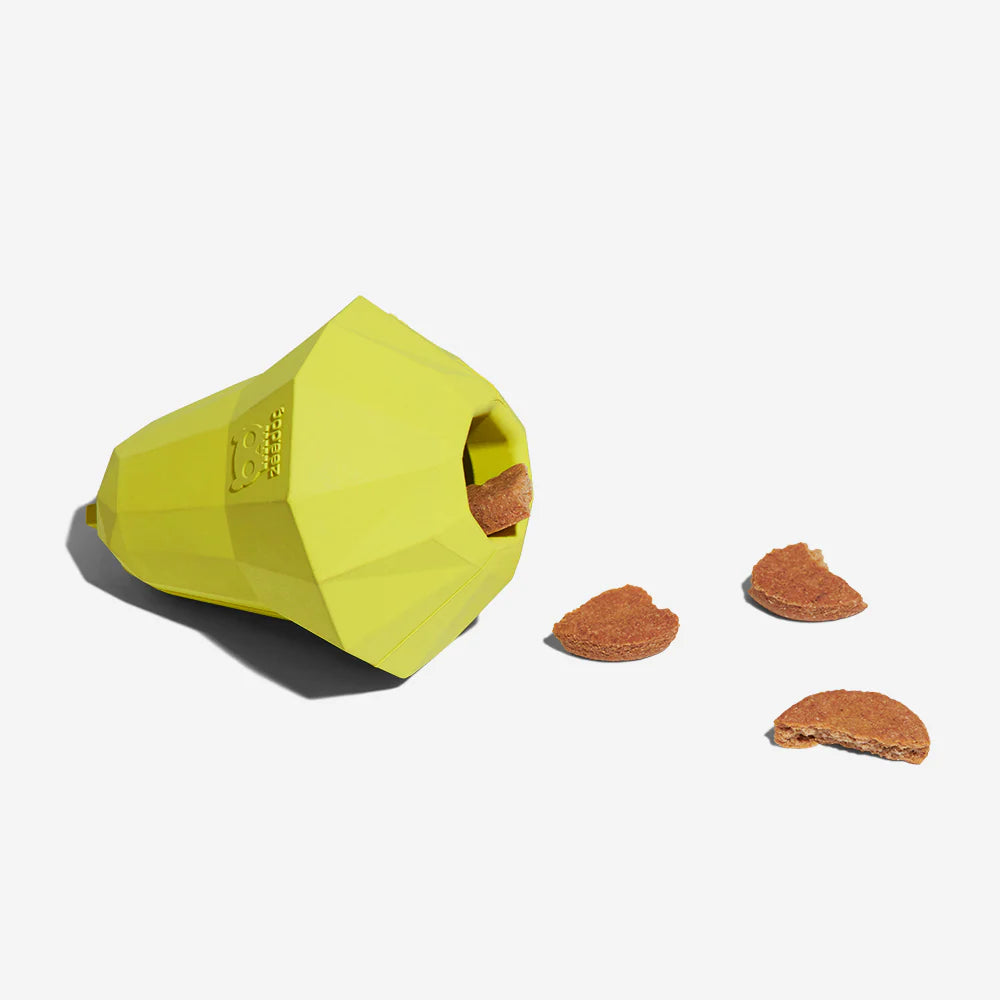 Zee.Dog Super Pear Dog Toy