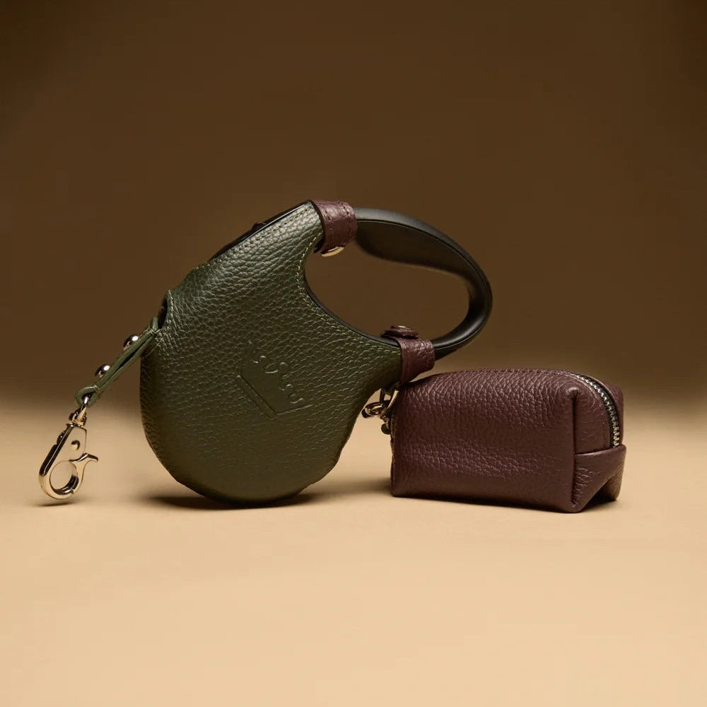 Maltipoo World Retractable Leash + Small Bag, Old Money